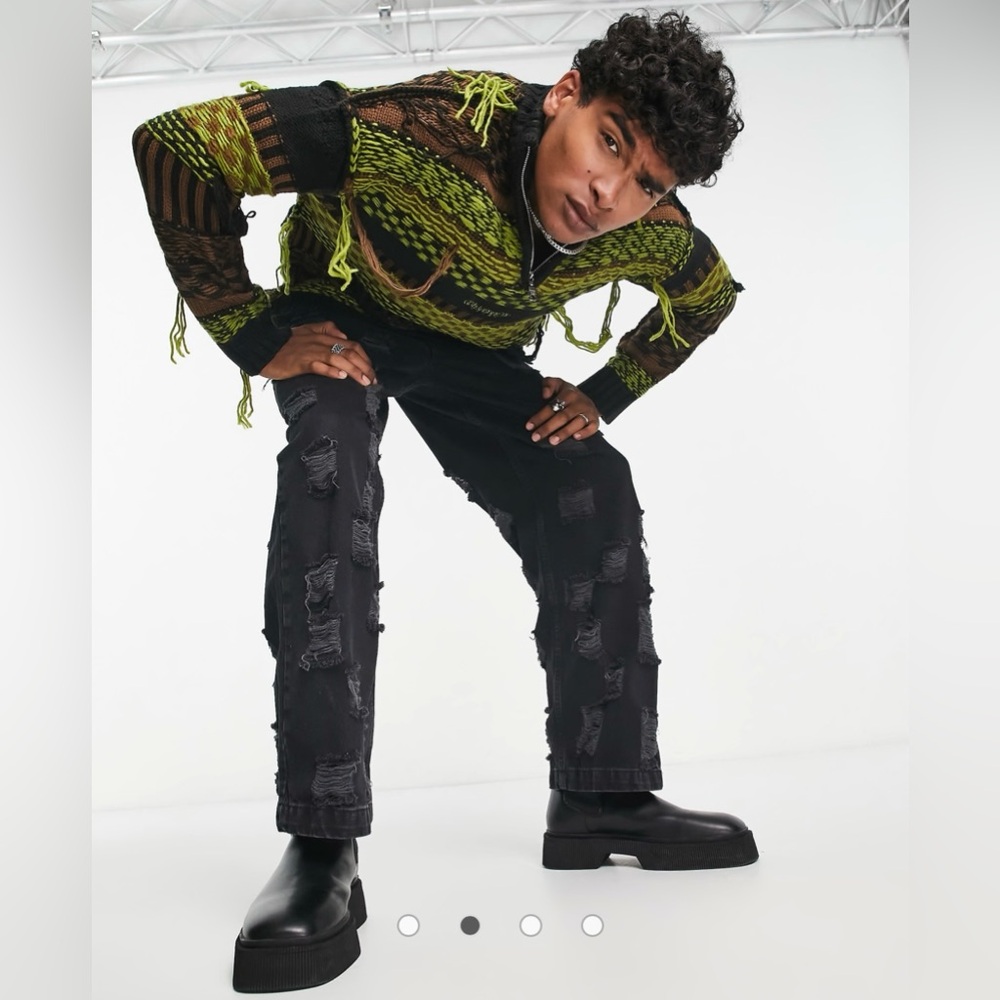 Men's Green and Brown Patterned Half-Zip Sweater - Picture 2 of 9